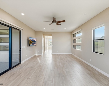 64 Grey Feather Drive - Photo Thumbnail 29