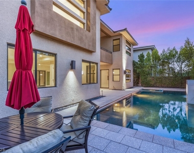 64 Grey Feather Drive - Photo Thumbnail 67