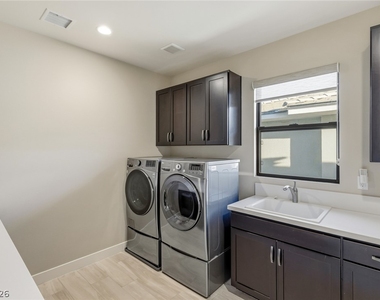 64 Grey Feather Drive - Photo Thumbnail 47