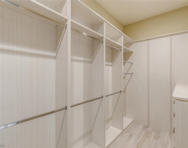 64 Grey Feather Drive - Photo Thumbnail 37