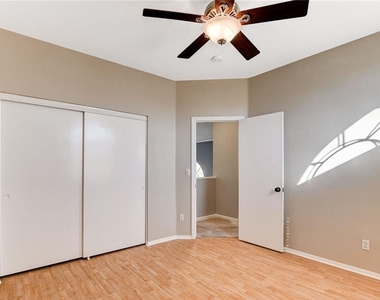 2788 Desert Zinnia Lane - Photo Thumbnail 17