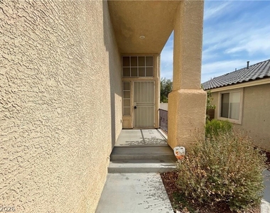 2788 Desert Zinnia Lane - Photo Thumbnail 2