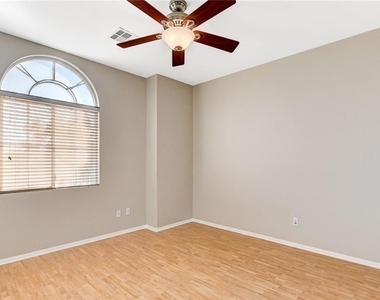 2788 Desert Zinnia Lane - Photo Thumbnail 16