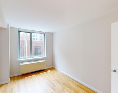 120 W. 21st - Photo Thumbnail 3