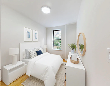 East 65th Street - Photo Thumbnail 4