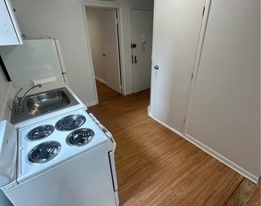 217 East 29th Street - Photo Thumbnail 2
