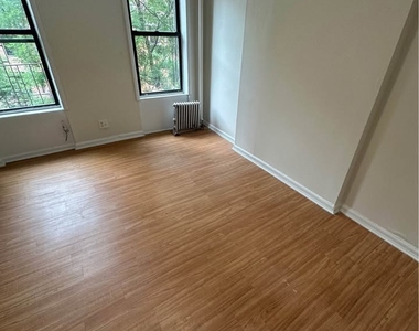217 East 29th Street - Photo Thumbnail 11