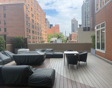 Midtown East - Photo Thumbnail 15