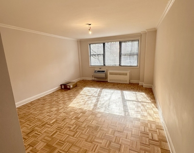 442 West 57th Street - Photo Thumbnail 1