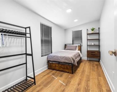 7849 Kellogg Street - Photo Thumbnail 10