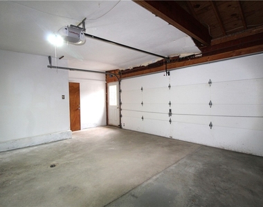 24 Forest Road - Photo Thumbnail 41