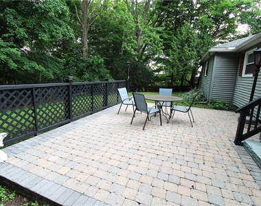 24 Forest Road - Photo Thumbnail 46