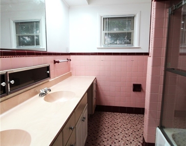 24 Forest Road - Photo Thumbnail 28