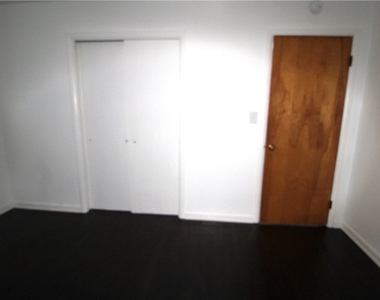 24 Forest Road - Photo Thumbnail 18