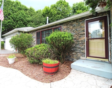 24 Forest Road - Photo Thumbnail 2