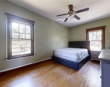 425 Johnson Street - Photo Thumbnail 12