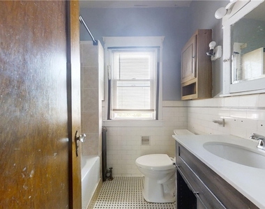425 Johnson Street - Photo Thumbnail 11