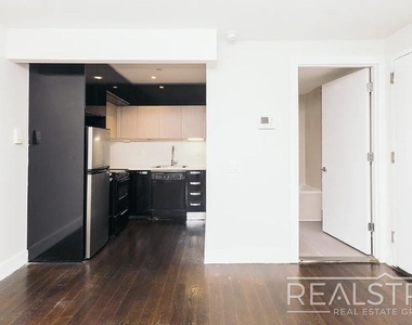 72 Maujer Street - Photo Thumbnail 1