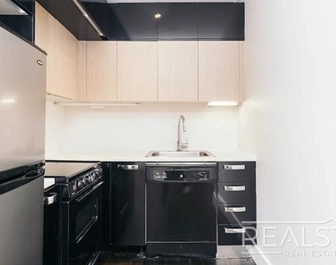 72 Maujer Street - Photo Thumbnail 2