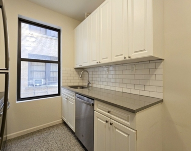 652 West 163rd Street - Photo Thumbnail 6