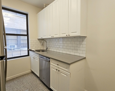 652 West 163rd Street - Photo Thumbnail 5