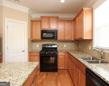 3630 Dalwood Drive - Photo Thumbnail 3