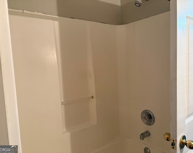 116 Harden Road - Photo Thumbnail 4