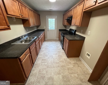 158 Elder Drive - Photo Thumbnail 5