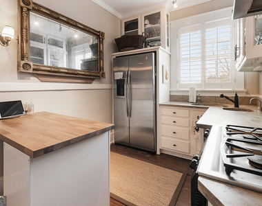 7 Park Lane Ne - Photo Thumbnail 15