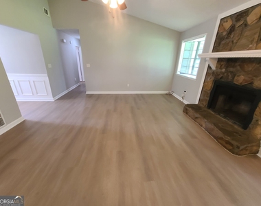 2652 Creek Hollow Drive - Photo Thumbnail 13