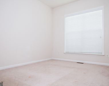 6335 Waveland Drive - Photo Thumbnail 9