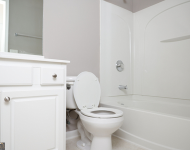 6335 Waveland Drive - Photo Thumbnail 11