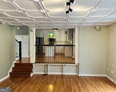 55 Tyler Woods Drive - Photo Thumbnail 17