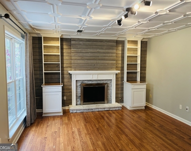 55 Tyler Woods Drive - Photo Thumbnail 15