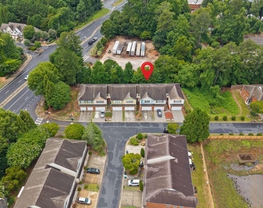 1058 Treymont Lane - Photo Thumbnail 39