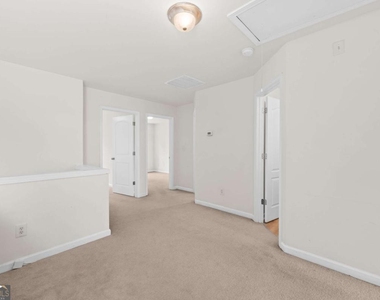 1058 Treymont Lane - Photo Thumbnail 19