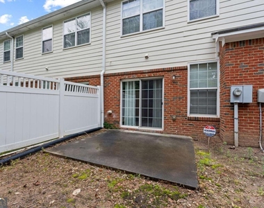 1058 Treymont Lane - Photo Thumbnail 37