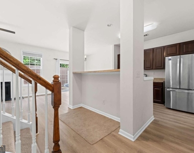 1058 Treymont Lane - Photo Thumbnail 4