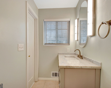 183 Pine Street Ne - Photo Thumbnail 48
