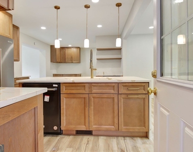 183 Pine Street Ne - Photo Thumbnail 18