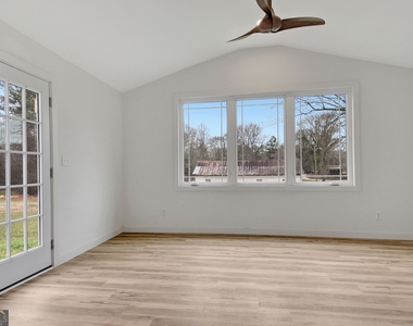 183 Pine Street Ne - Photo Thumbnail 27