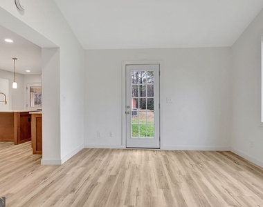 183 Pine Street Ne - Photo Thumbnail 29