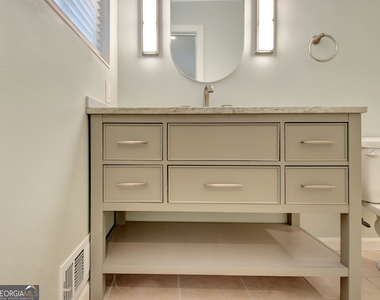 183 Pine Street Ne - Photo Thumbnail 46