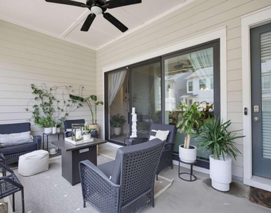 730 Stickley Oak Way - Photo Thumbnail 3