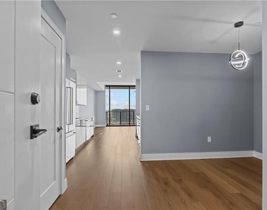 788 W Marietta Street - Photo Thumbnail 5