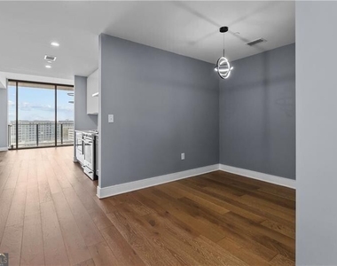 788 W Marietta Street - Photo Thumbnail 7