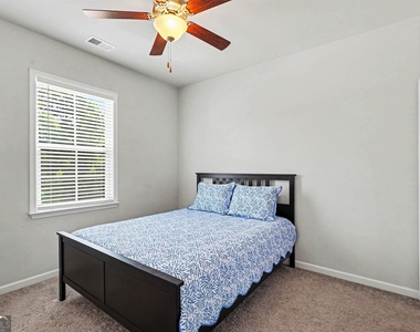 170 Glen Abbey Circle - Photo Thumbnail 28