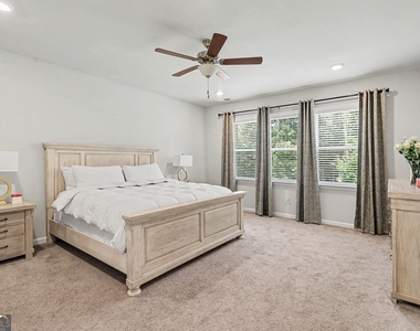 170 Glen Abbey Circle - Photo Thumbnail 19