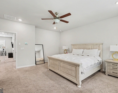 170 Glen Abbey Circle - Photo Thumbnail 18