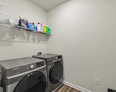 170 Glen Abbey Circle - Photo Thumbnail 31